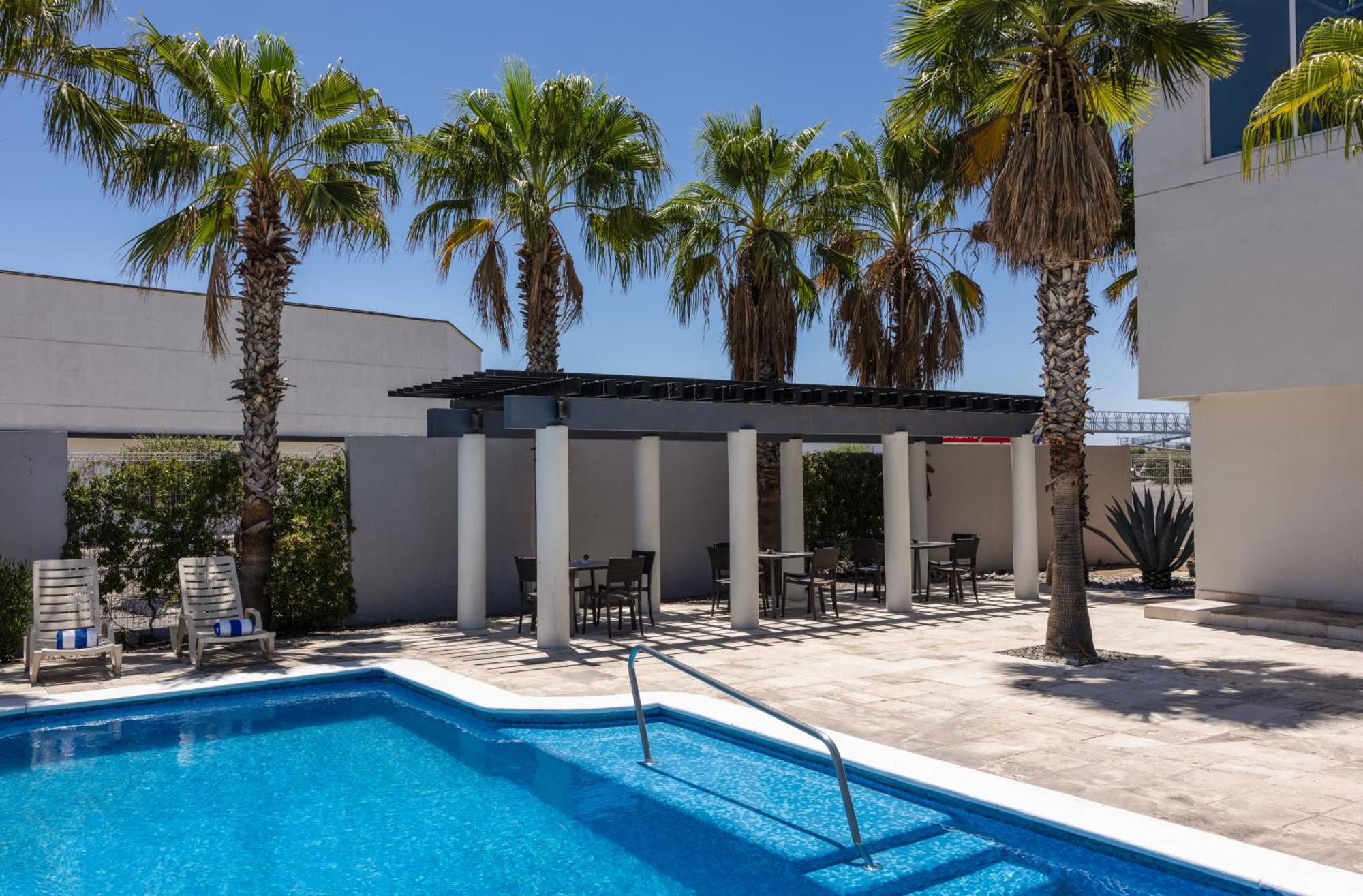 Courtyard By Marriott Hermosillo Esterno foto